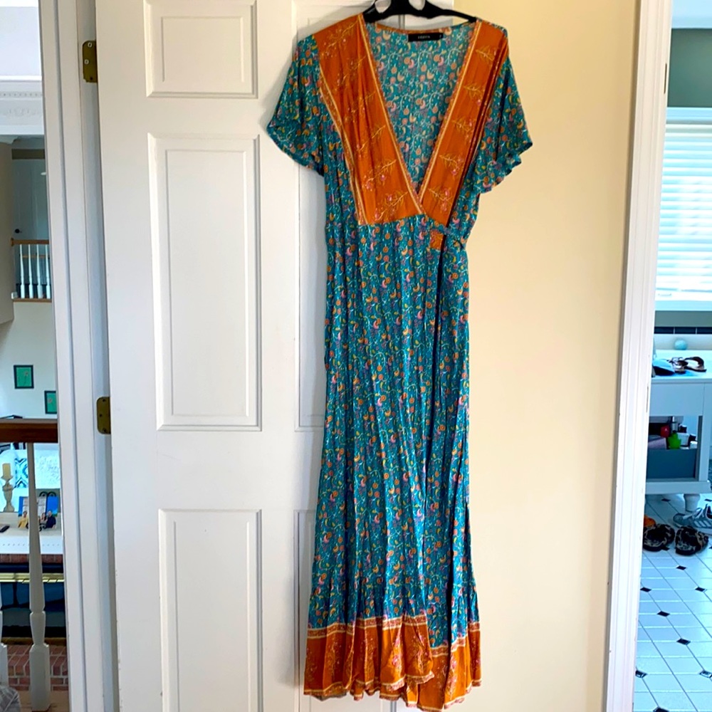 Zesicq Maxi wrap boho dress size XL NWOT